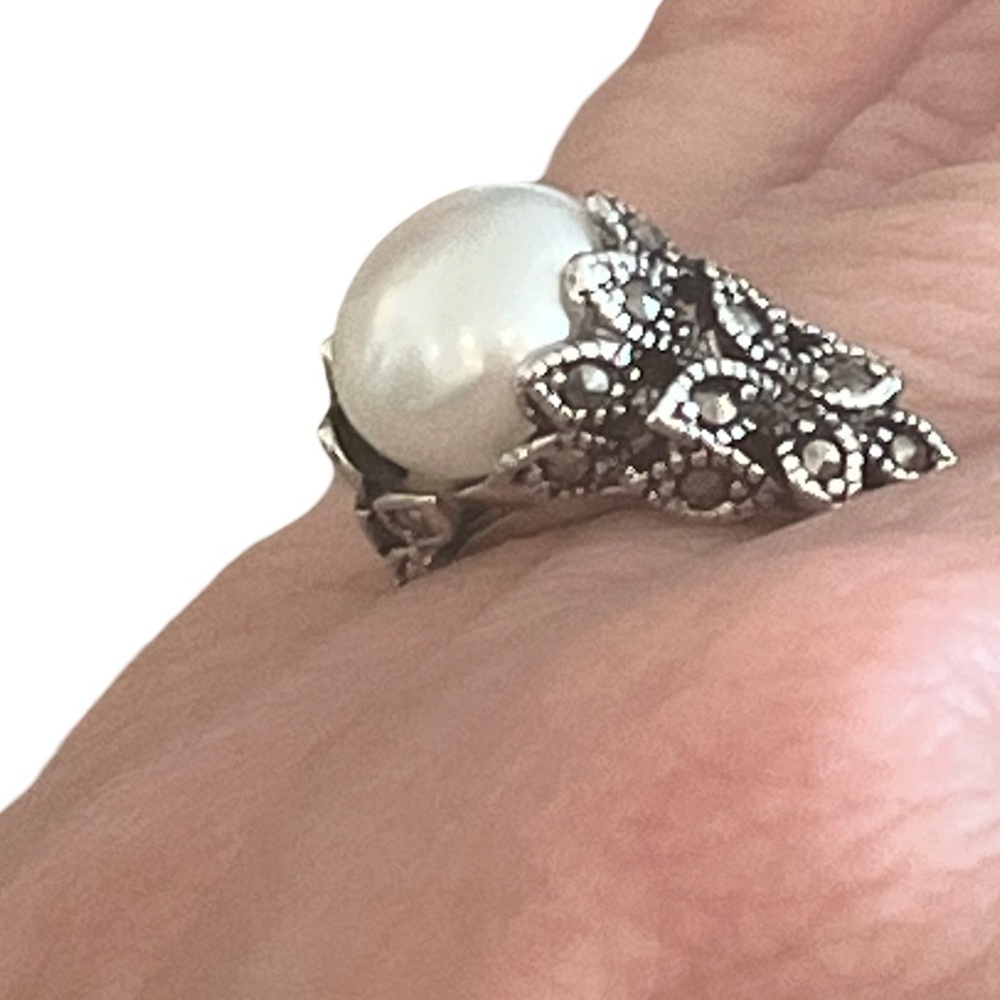 Vintage Pearl and Marcasite Sterling Silver Ring Size 8